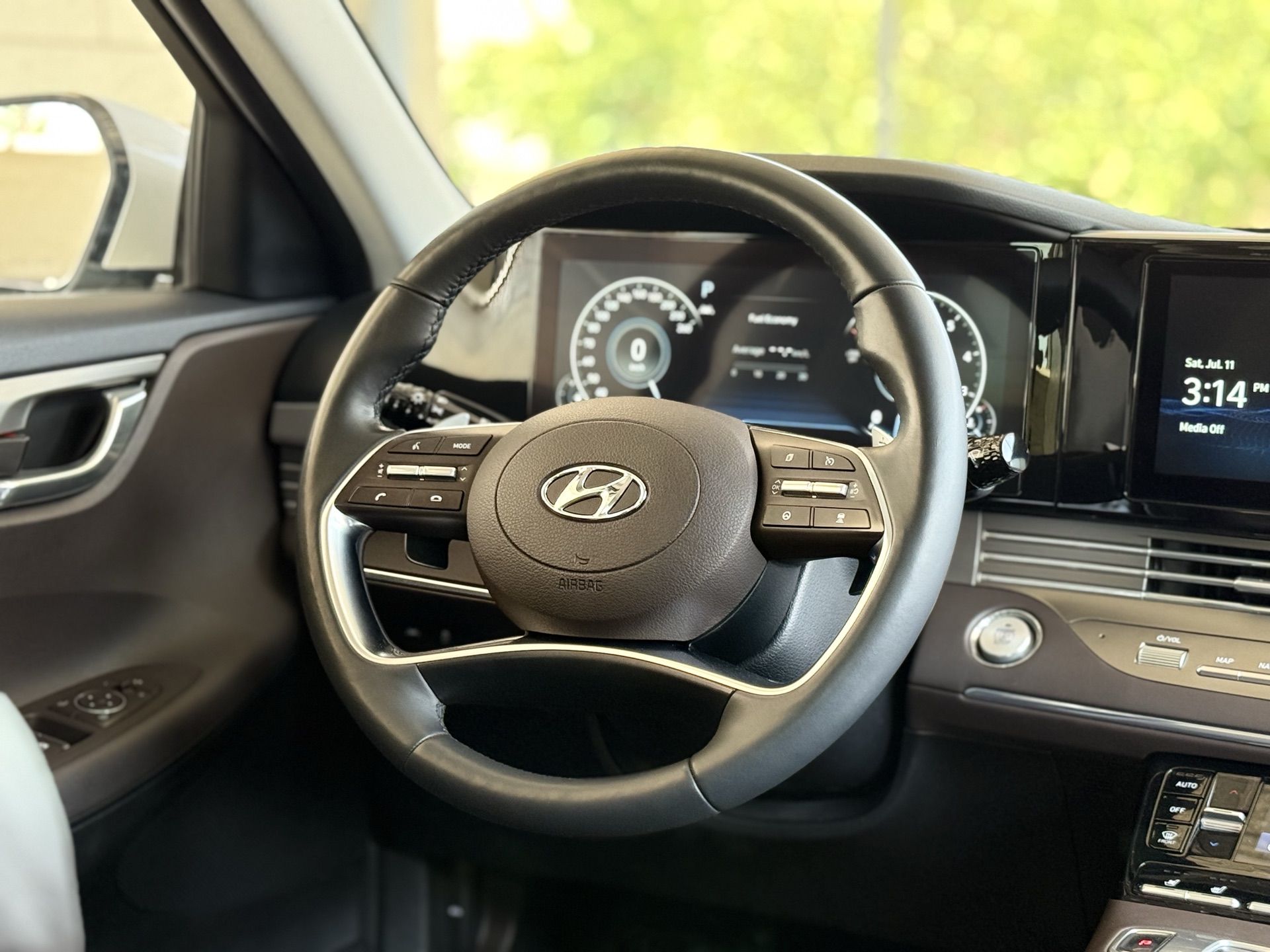Hyundai Grandeur — миниатюра 16