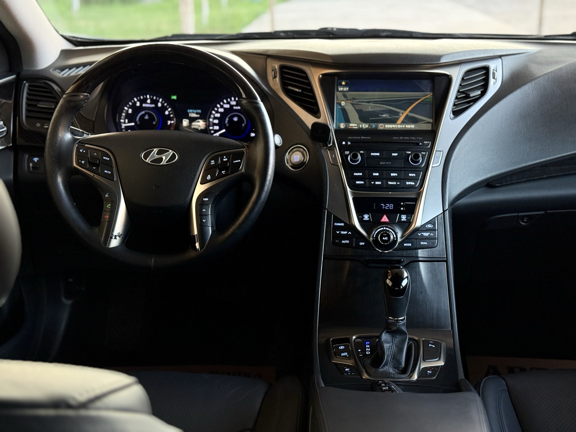 Hyundai Grandeur HG300 — миниатюра 16