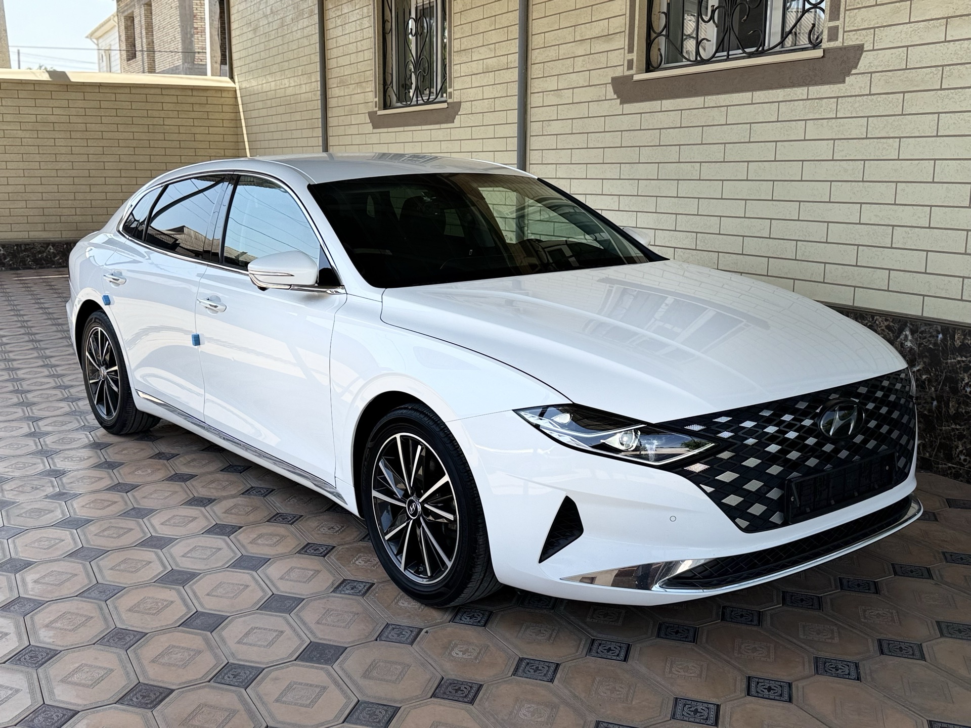 Hyundai Grandeur — миниатюра 2