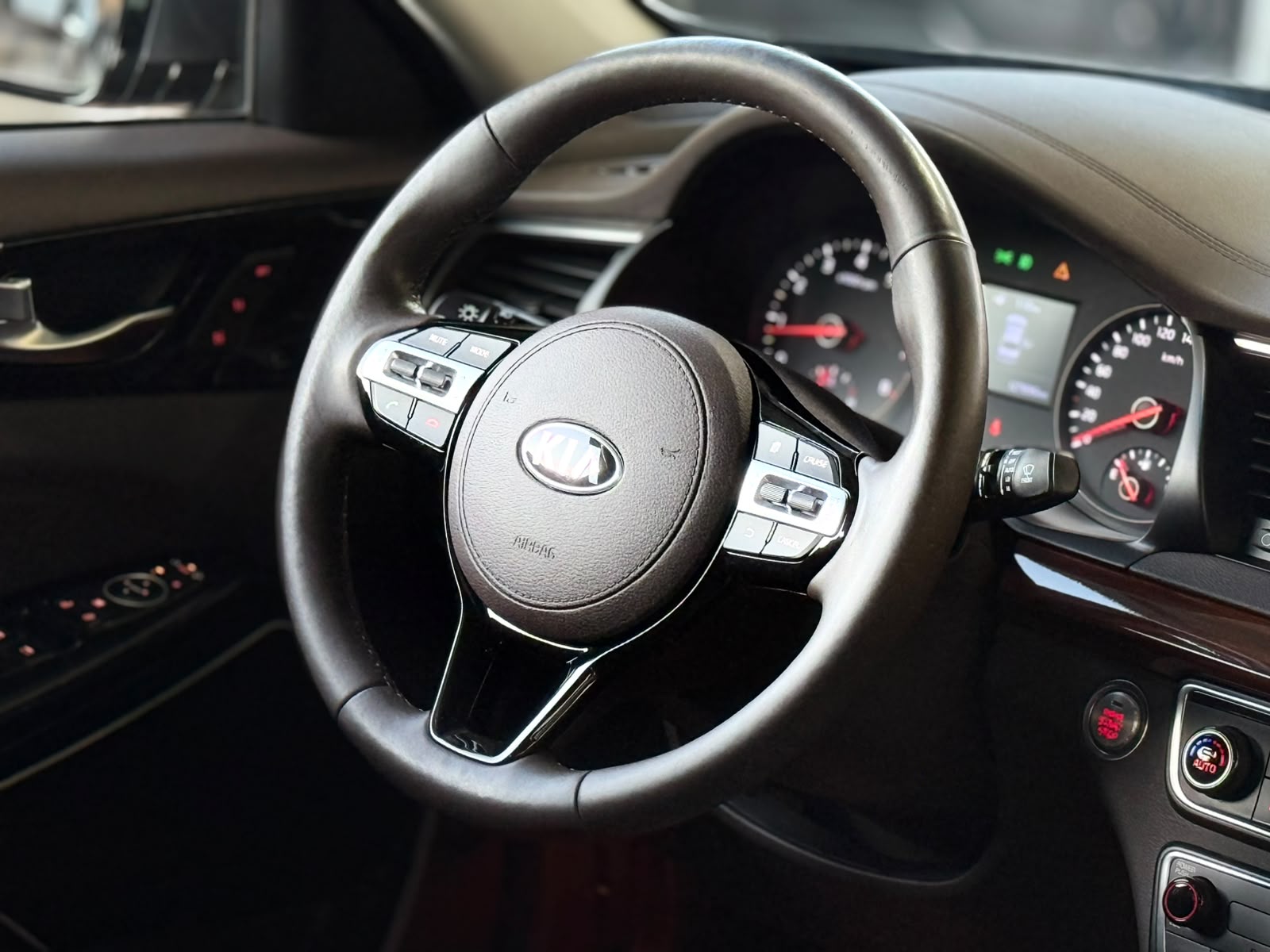Kia K7 (Cadenza) — миниатюра 12