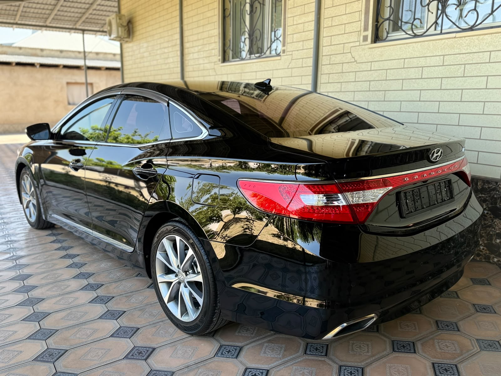 Hyundai Grandeur HG300 — миниатюра 7