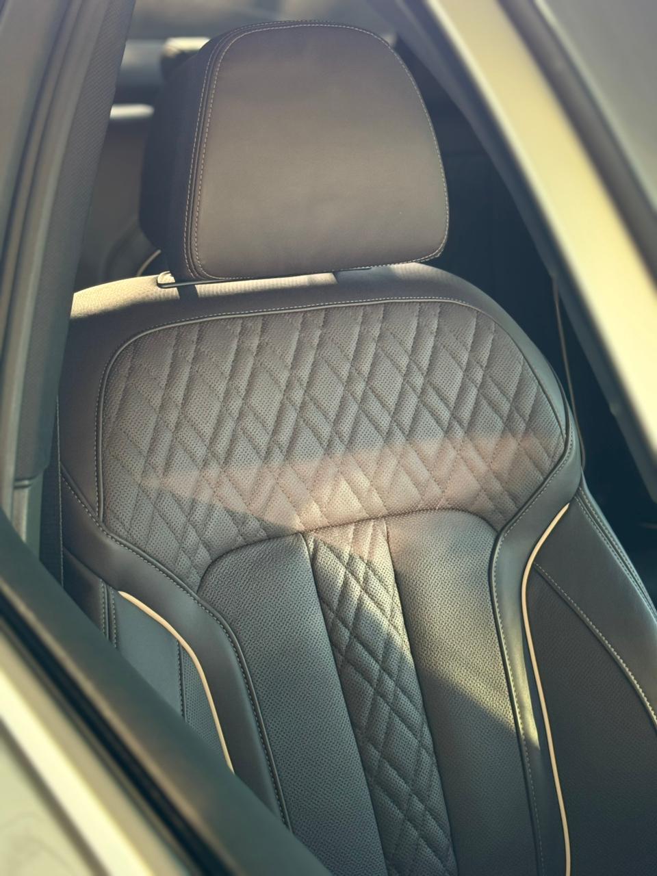 BMW 5 Series (530i G30) — миниатюра 17